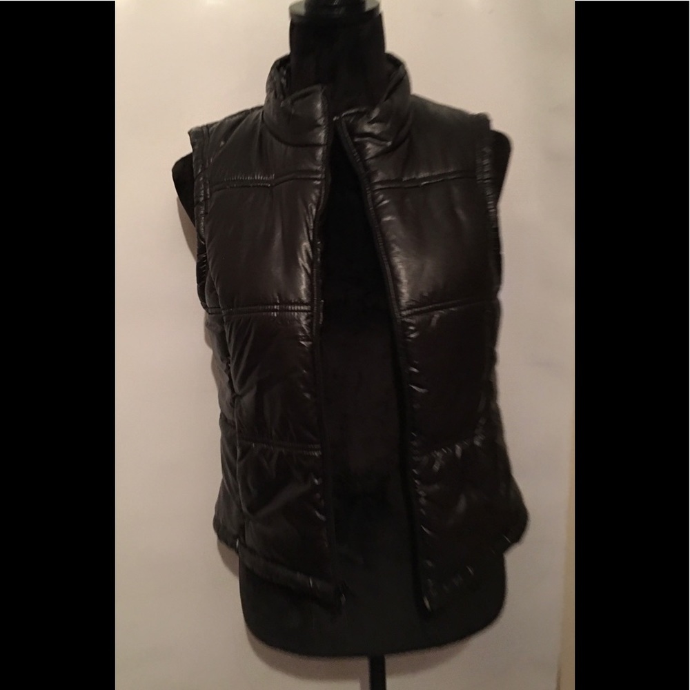 Vera Wang “Princess” Puffy Vest. Black/Leopard
